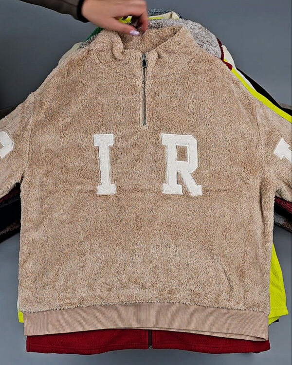 Фотография  892 - Флис#20 кг, ЛОТ № СХ-0176 оптом в Ростове-на-Дону и Ростовской области