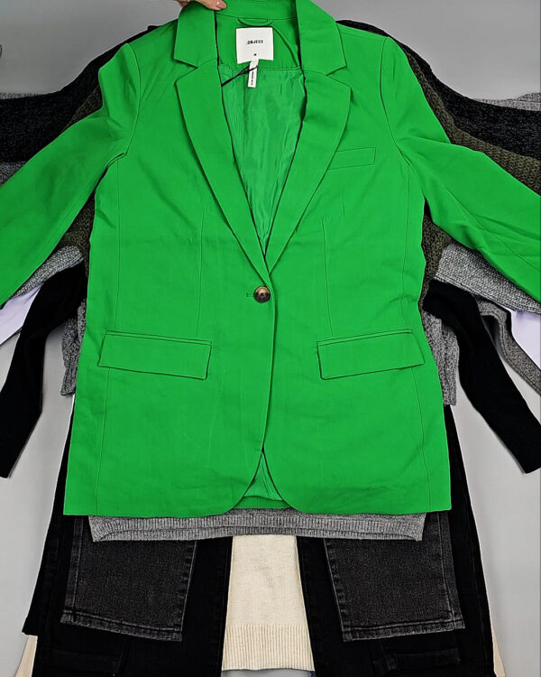 Фотография  674 - Bestseller Winter mix 104#15 кг, ЛОТ № СТ-9526 оптом в Ростове-на-Дону и Ростовской области