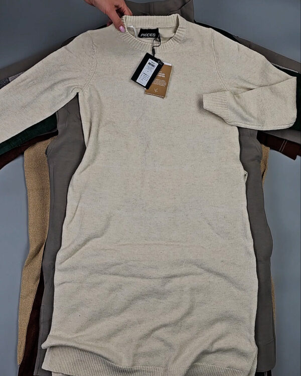 Фотография  949 - Платья Bestseller+DK Winter 035#7 кг, ЛОТ СТ-9916 оптом в Ростове-на-Дону и Ростовской области