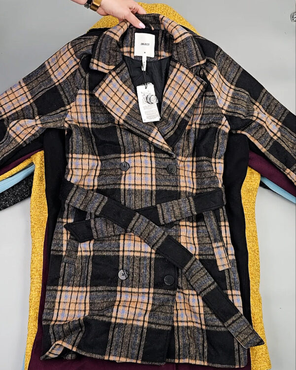 Фотография  481 - Пальто Bestseller 104#10 кг оптом в Ростове-на-Дону и Ростовской области