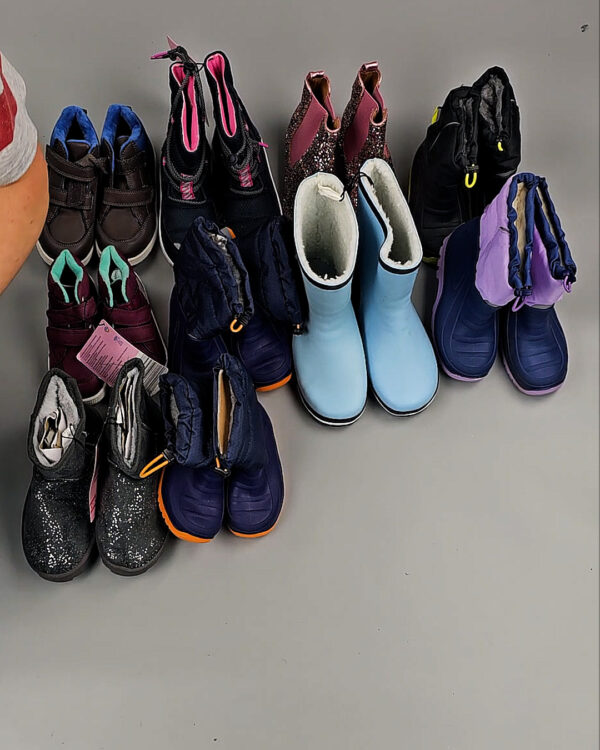 Фотография  223 - Обувь СТОК дети зима 065#6,2 кг, ЛОТ СТ-9661 оптом в Ростове-на-Дону и Ростовской области