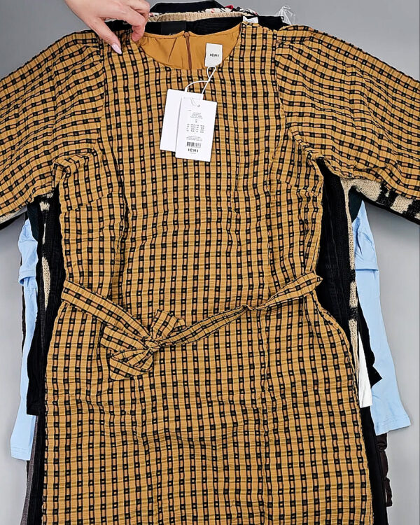 Фотография  626 - DK, Bestseller + Winter mix#15 кг, ЛОТ СТ-9957 оптом в Ростове-на-Дону и Ростовской области