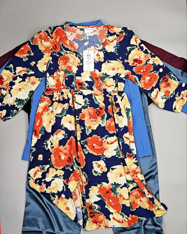 Фотография  855 - VILA Winter MIX 064#15 кг, ЛОТ СТ-9815 оптом в Ростове-на-Дону и Ростовской области