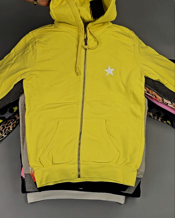 Фотография  816 - Толстовки CIRCUS 095#15 кг, ЛОТ СТ-10123 оптом в Ростове-на-Дону и Ростовской области