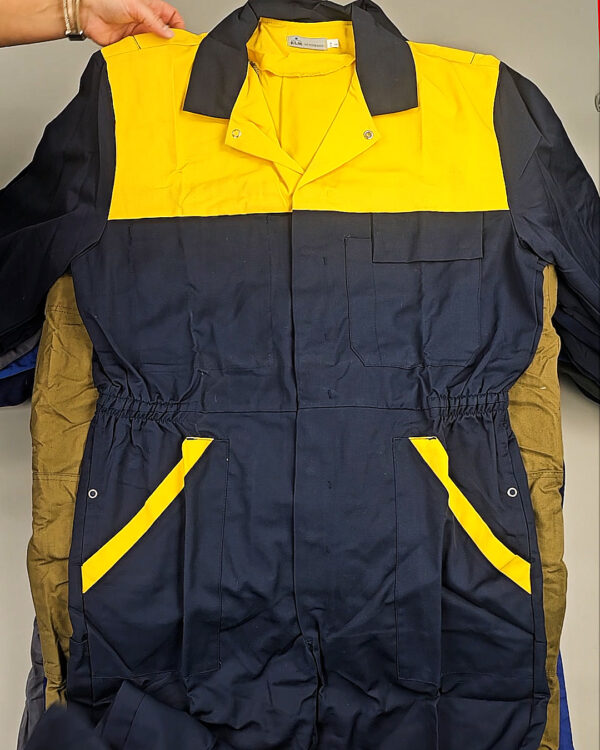 Фотография  814 - Рабочая одежда крем+экстра (Work clothes cr+ex)#25 кг, ЛОТ СХ-0265 оптом в Ростове-на-Дону и Ростовской области