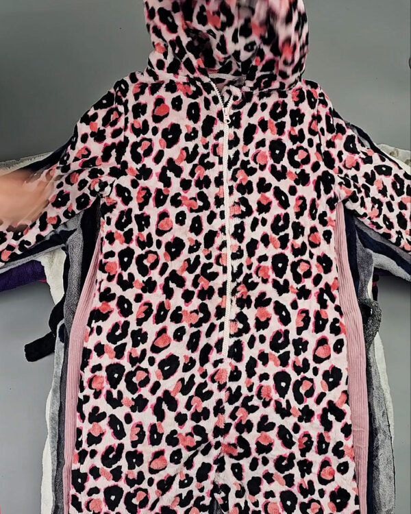 Фотография  349 - Халаты+пижамы флис Англия (SLEEPWEAR PREMIUM)#20 кг, ЛОТ СХ-0289 оптом в Ростове-на-Дону и Ростовской области