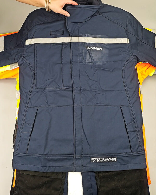 Фотография  220 - Рабочая одежда mix БМ#25 кг, ЛОТ СХ-0266 оптом в Ростове-на-Дону и Ростовской области