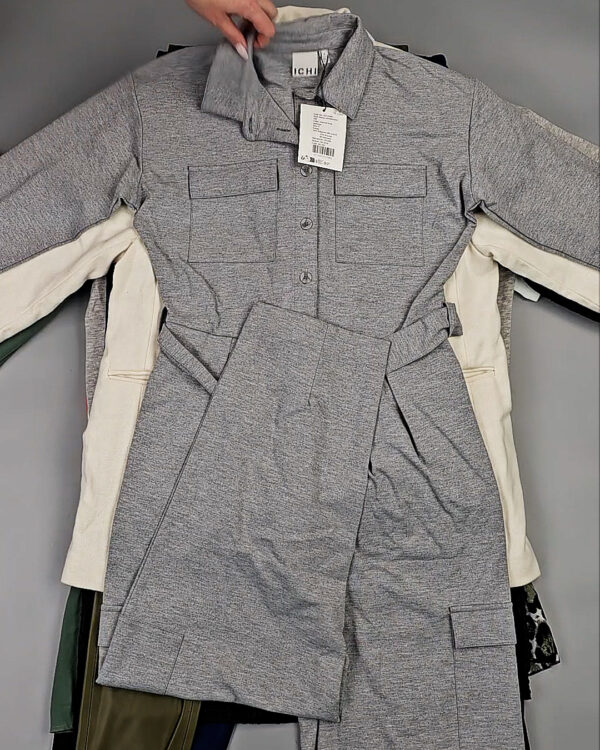 Фотография  279 - DK+Bestseller Winter mix 064#15 кг, ЛОТ СТ-10091 оптом в Ростове-на-Дону и Ростовской области